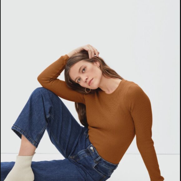 Everlane The Organic Cotton Waffle Tee Long Sleeve Shirt in Toasted Almond - Picture 2 of 10